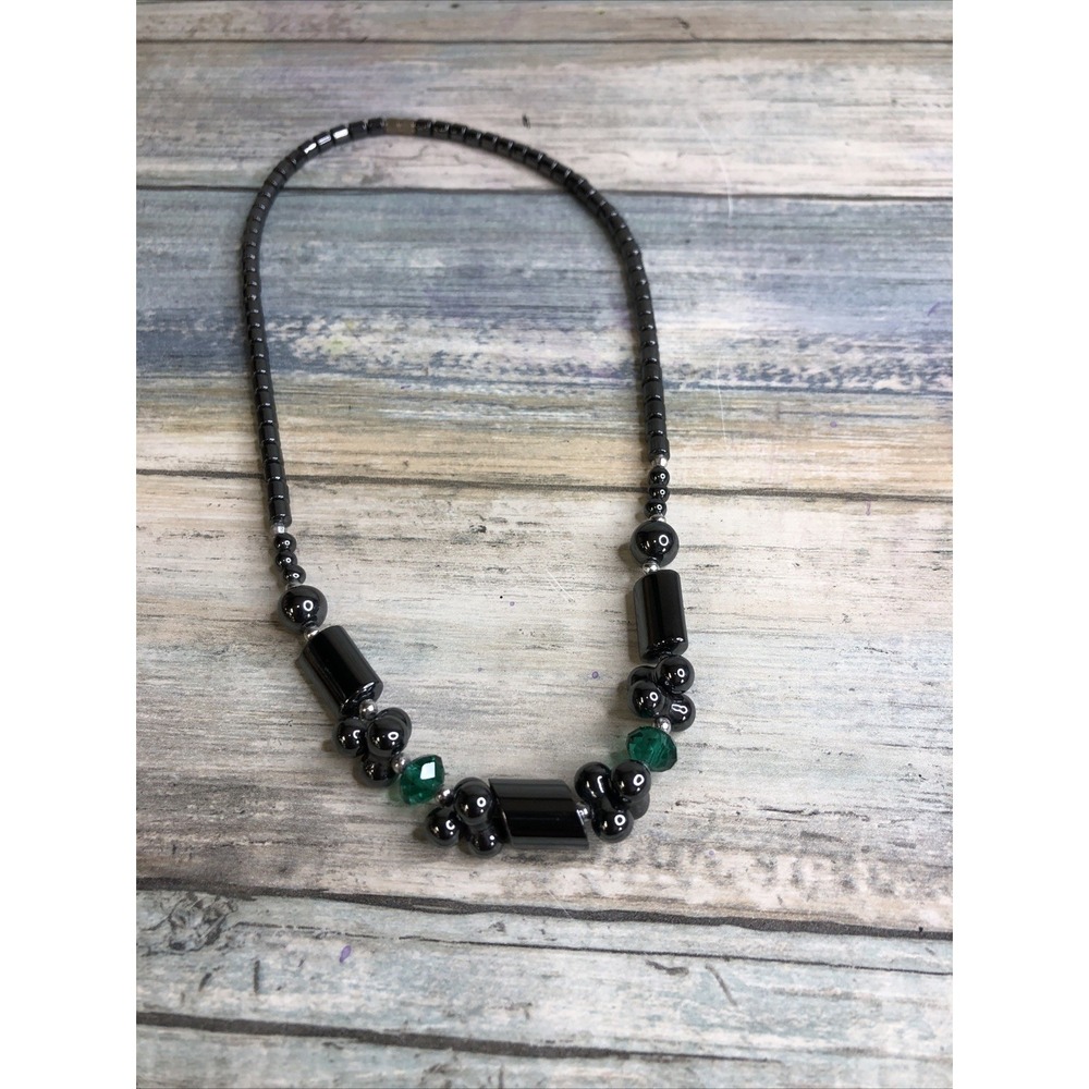 Black Hematite Healing 15" Necklace Green Beads